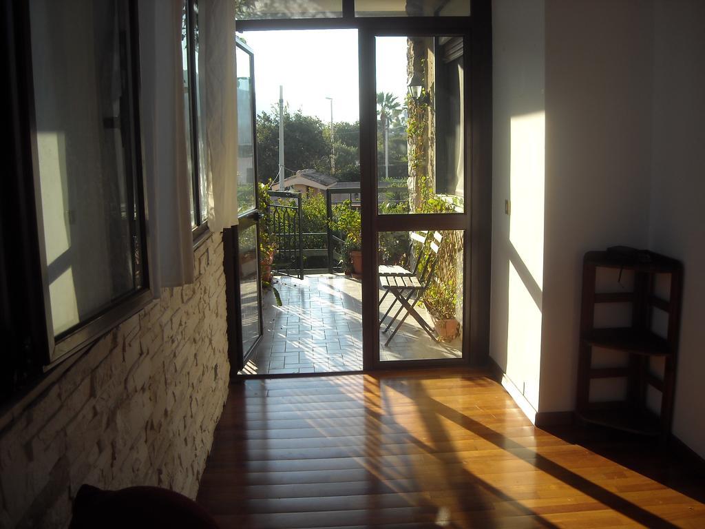 Apartment In A Villa A Mondello Zimmer foto